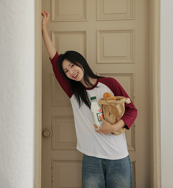 Color-Accent Contrast Raglan T-Shirt