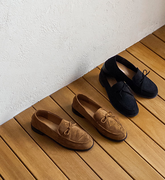 Les Ribbon-Point Suede Loafers