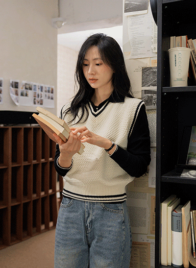 Preppy Contrast-Trim Knit Vest