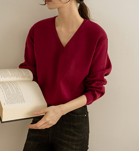 Plain Structured-Fit Basic Knit (Round/V-necked)