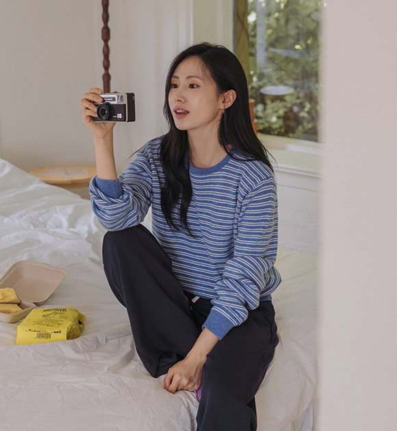 Sien Striped Knitwear (Round Neck/V-Neck)