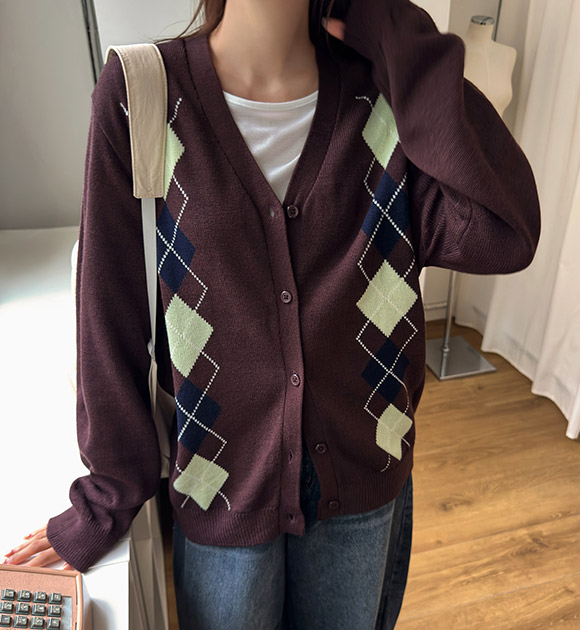 Marron Argyle Knit Cardigan