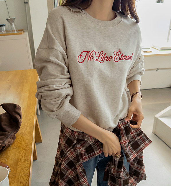 Libre Letter-Embroidered Sweatshirt