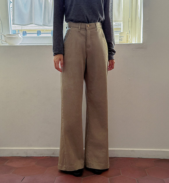 Seam Detail Semi-Bootcut Cotton Pants