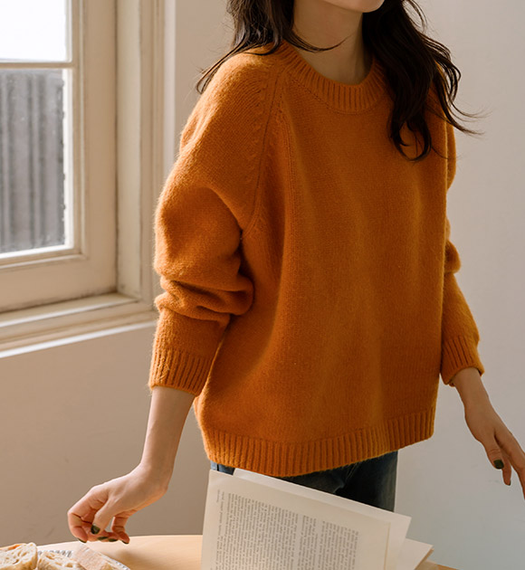 Leather Labels Raglan Knitwear