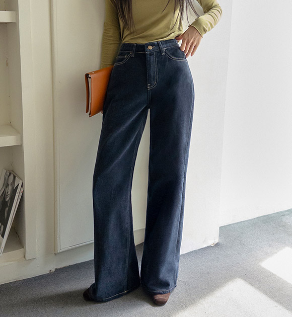 Velvet-Touch Fleece-Lined Hidden-Banding Wide-Leg Jeans