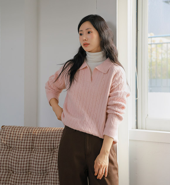 [Just One Exclusive] Hani Twisted Slit Collared Knitwear